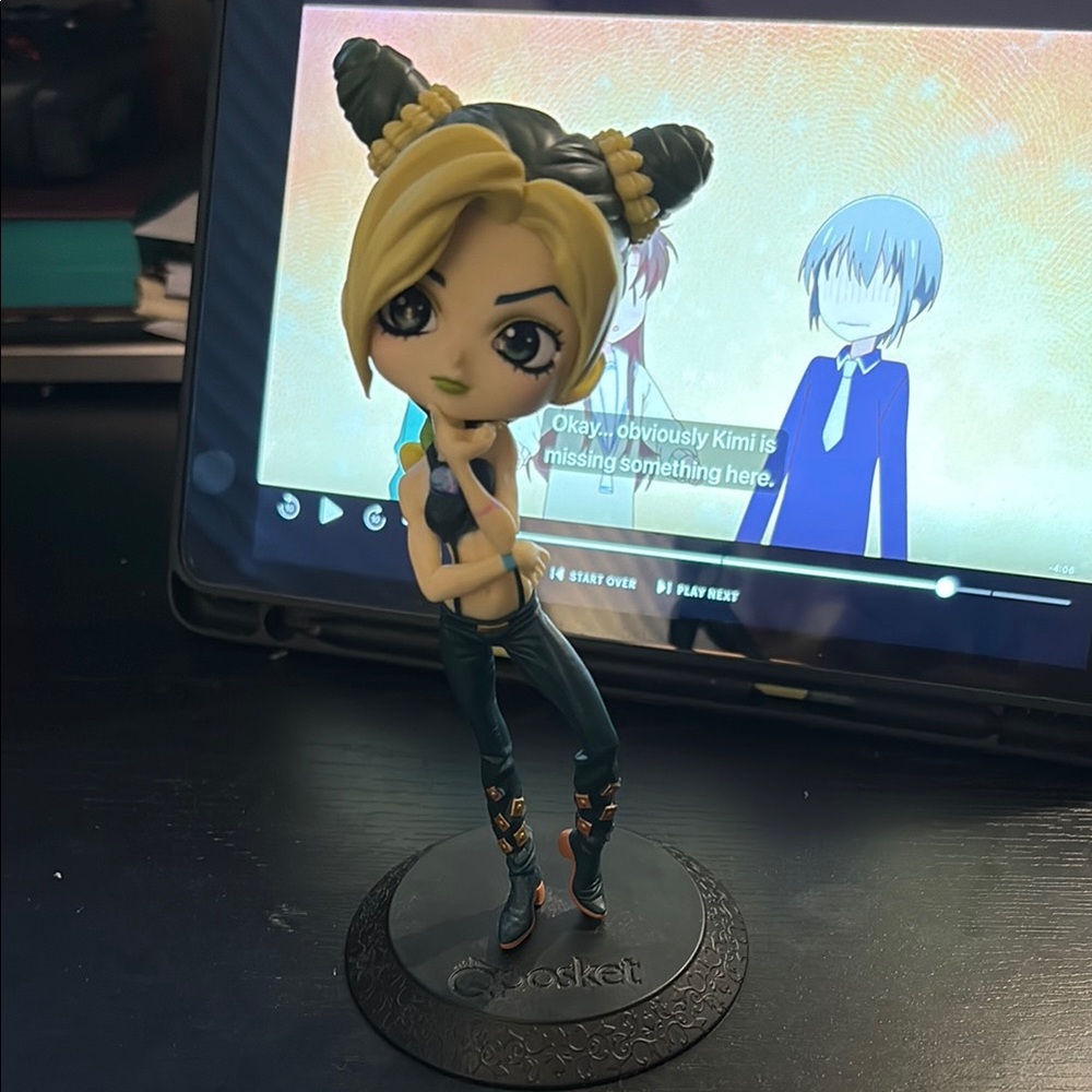 Q Posket Jolyne figure